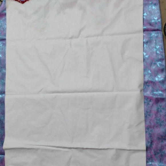 Vintage Embroiderd Pillow Case - Picture 4 of 4